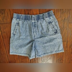 Vintage American Weekend lightweight denim shorts Size L